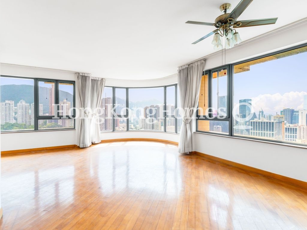 Living and Dining Room — Scenic Lodge, Tai Hang