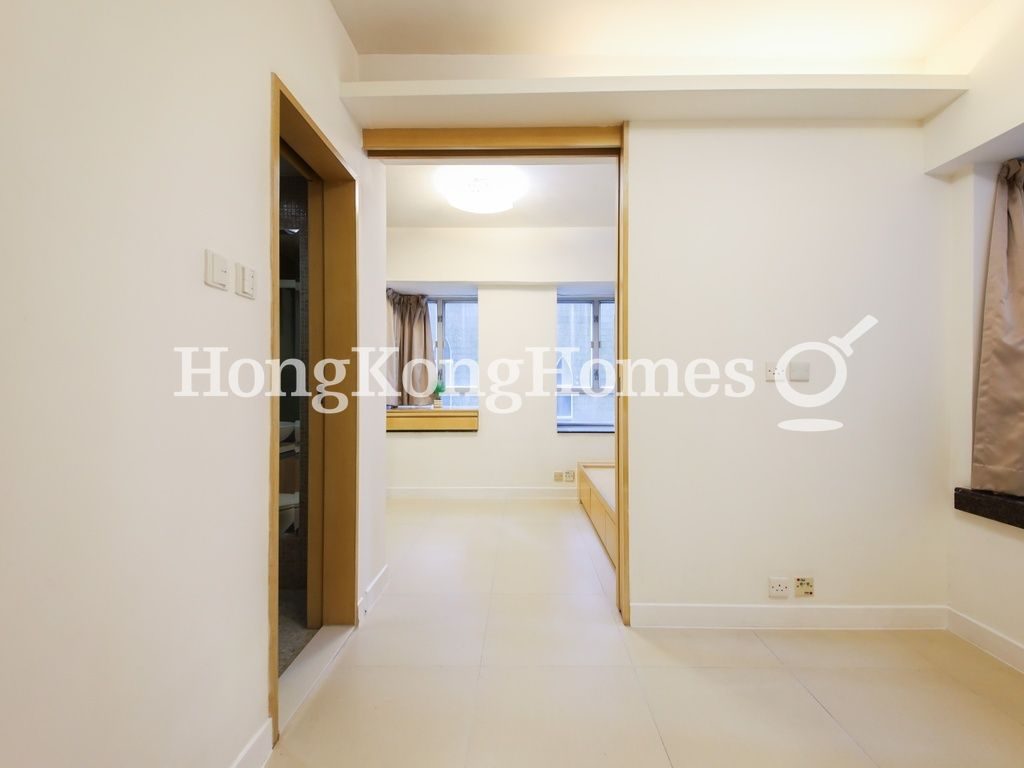 Living and Dining Room — Windsor Court, Mid-levels West