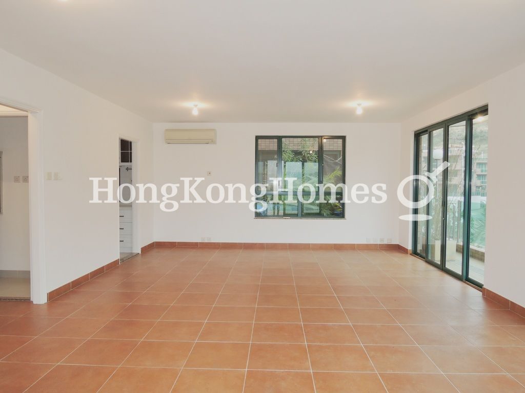 Living and Dining Room — Sheung Sze Wan, Clear Water Bay