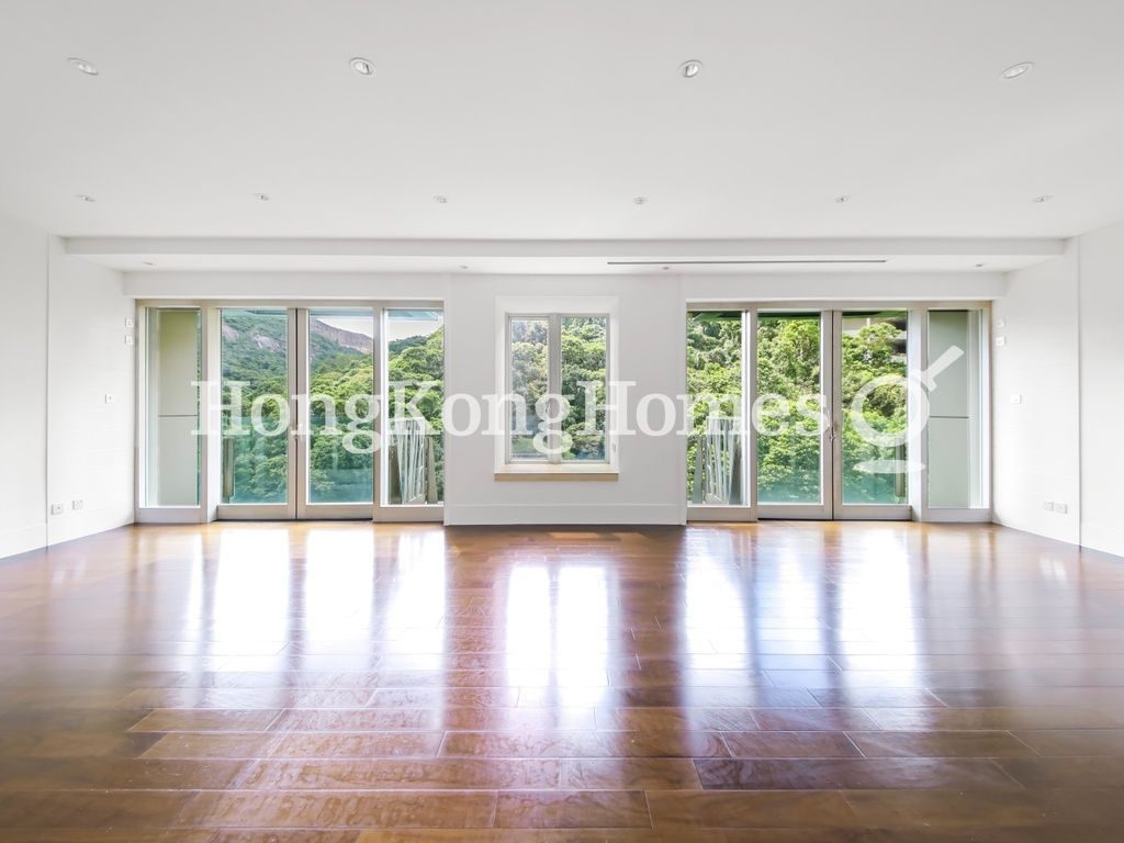 Living and Dining Room — The Legend - Block 05, Jardine's Lookout
