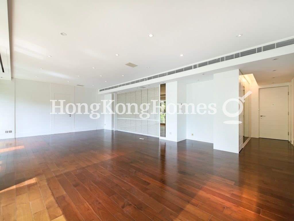 Living and Dining Room — The Legend - Block 05, Jardine's Lookout