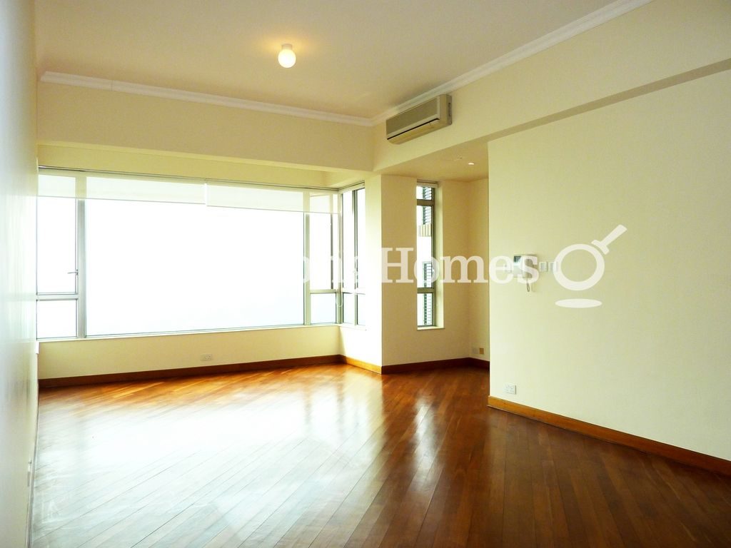 Living and Dining Room — Chelsea Court, The Peak