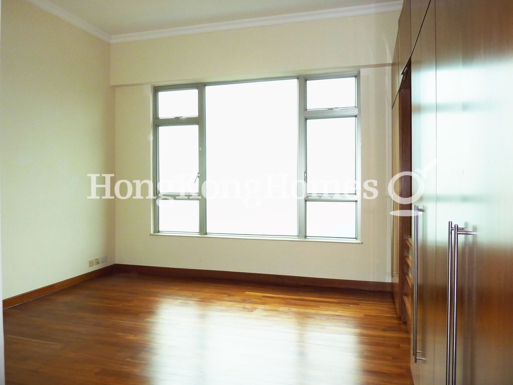 Master Bedroom — Chelsea Court, The Peak