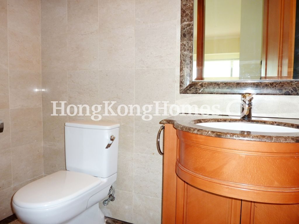 Guest Powder Room — Chelsea Court, The Peak