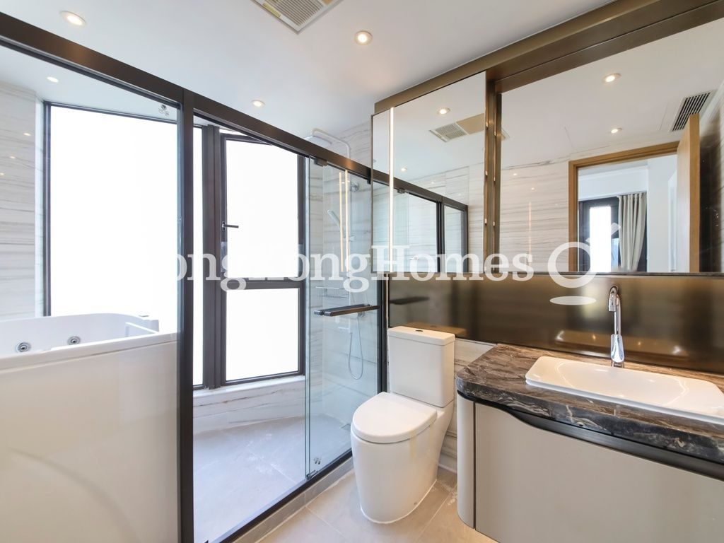 Master Bathroom — Vibe Centro - Tower 02A, Kai Tak