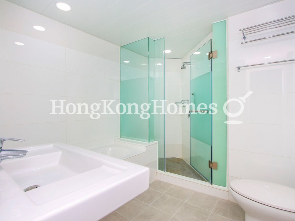 Master Bathroom — Convention Plaza Apartments, Wan Chai