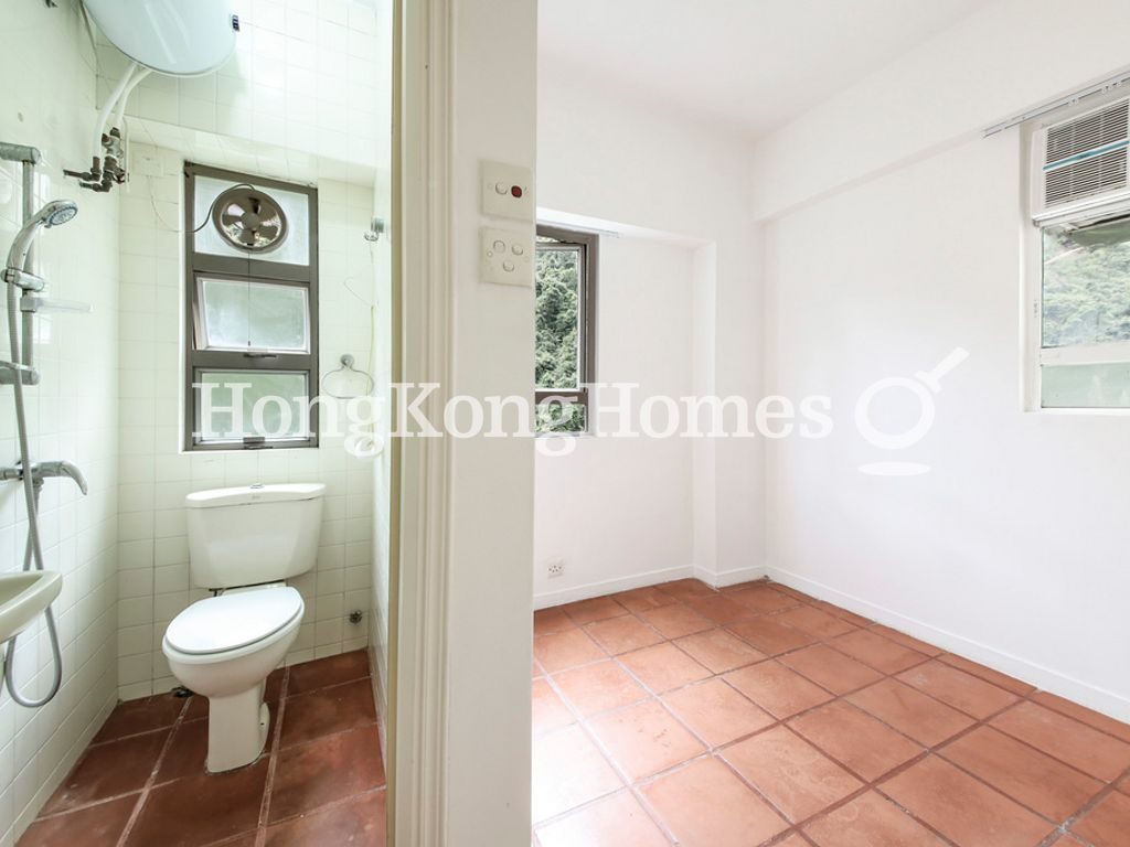 Maid's Room and Washroom — Pearl Gardens, Mid-levels West