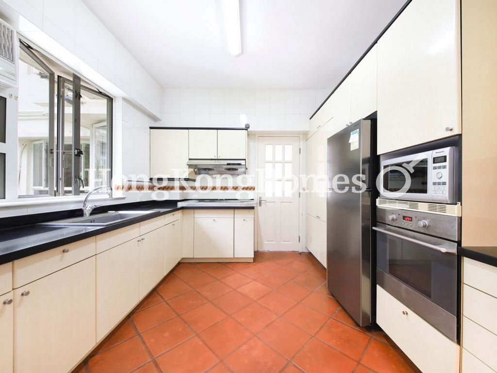 Kitchen — Pearl Gardens, Mid-levels West