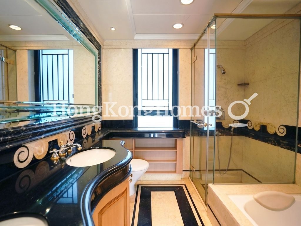 Master Bathroom — The Leighton Hill - Block 02, Happy Valley