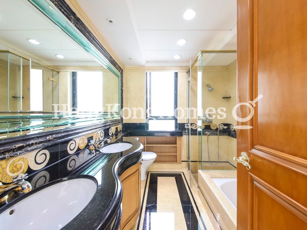 Master Bathroom — The Leighton Hill - Block 08, Happy Valley