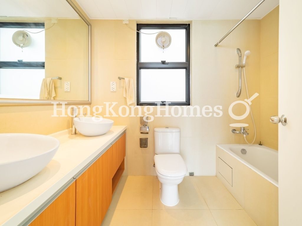 Master Bathroom — Carmel Hill, Stanley