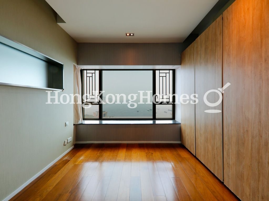 Master Bedroom — Sorrento Tower - 1, Tsim Sha Tsui