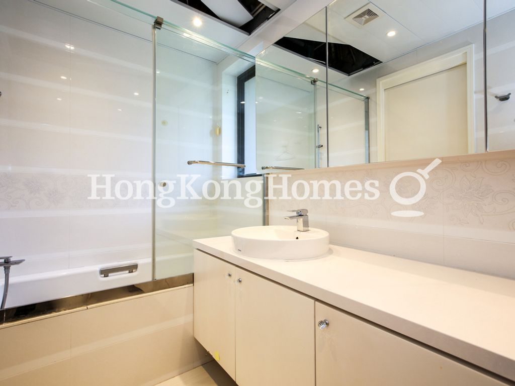 Master Bathroom — Tavistock 2, Mid-levels Central