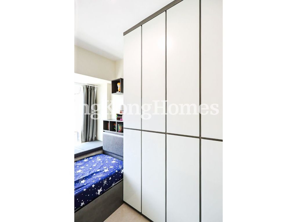 Third Bedroom — The Apex - Tower 02, Kwai Chung