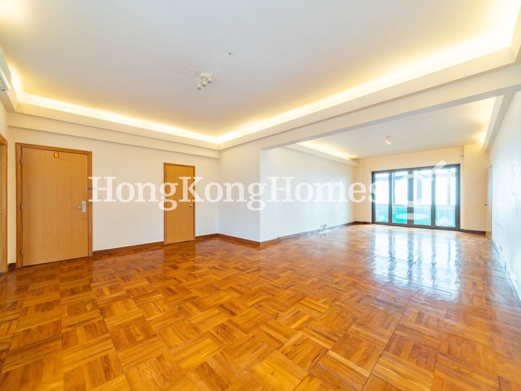 Living and Dining Room — Vivian Court, The Peak