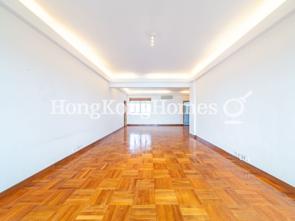 Living and Dining Room — Vivian Court, The Peak