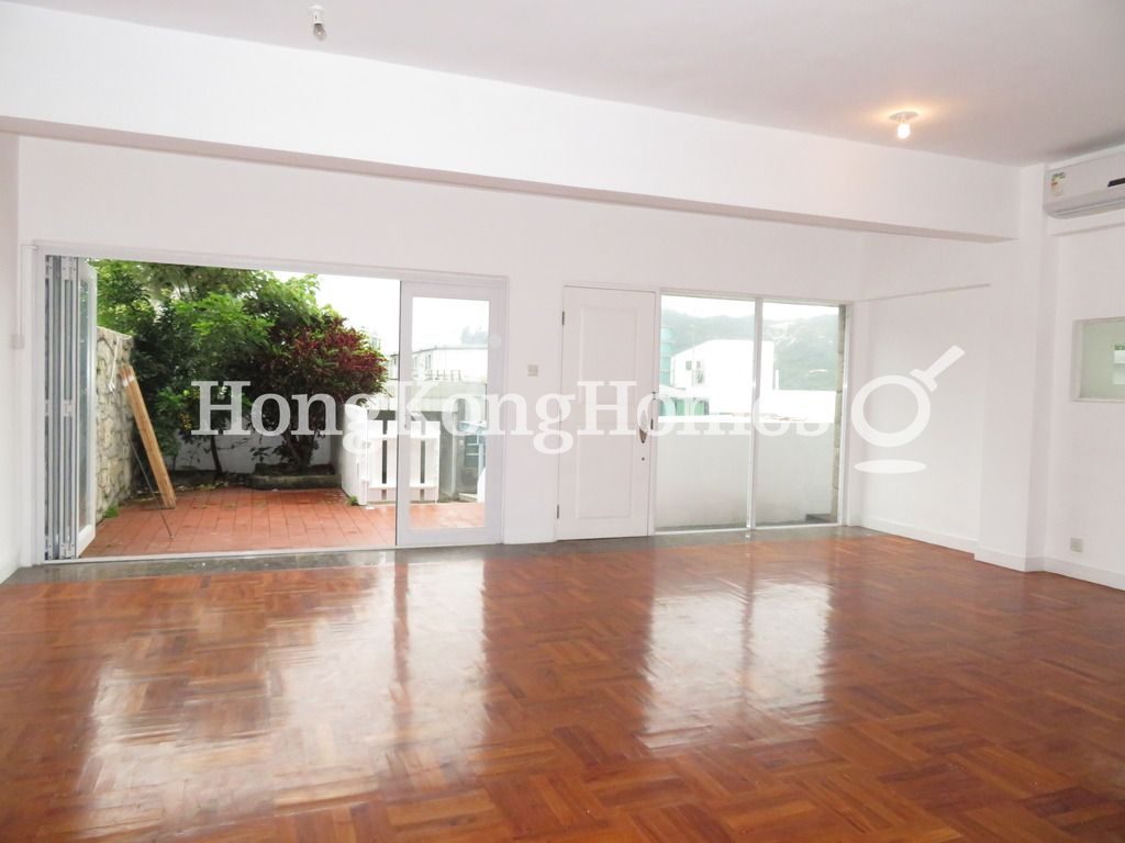 Living and Dining Room — Jadebeach Villa, Chung Hom Kok