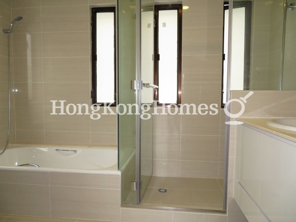 Master Bathroom — Jadebeach Villa, Chung Hom Kok
