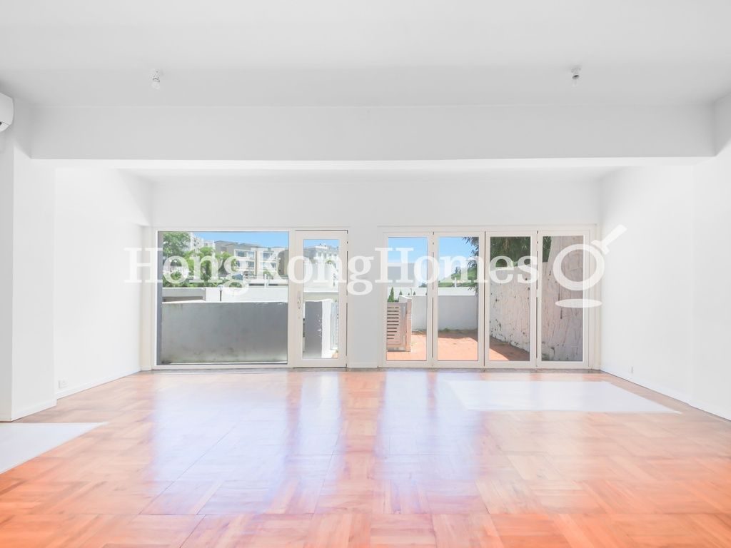 Living and Dining Room — Jadebeach Villa, Chung Hom Kok