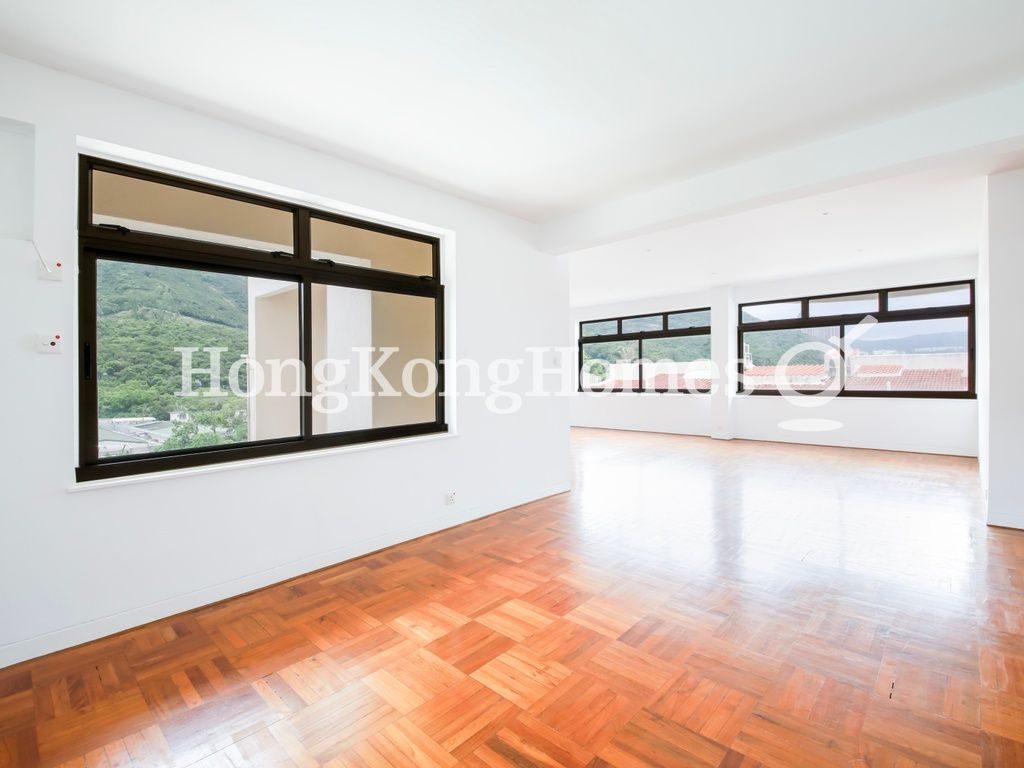 Living and Dining Room — Stanley Knoll, Stanley