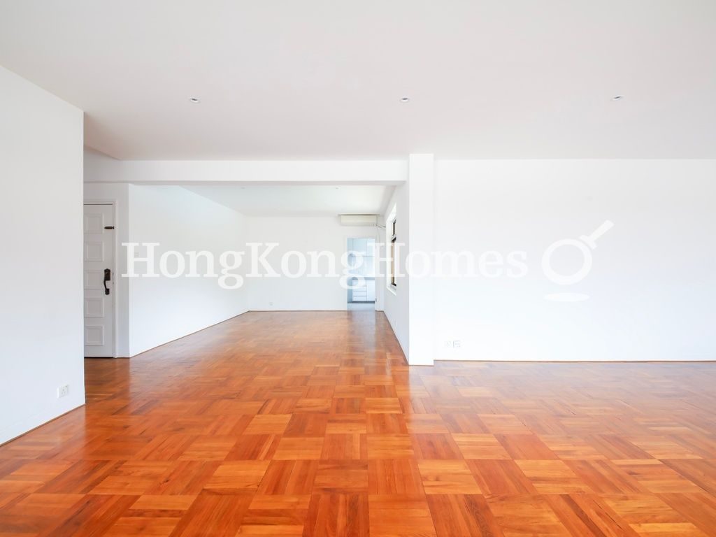 Living and Dining Room — Stanley Knoll, Stanley