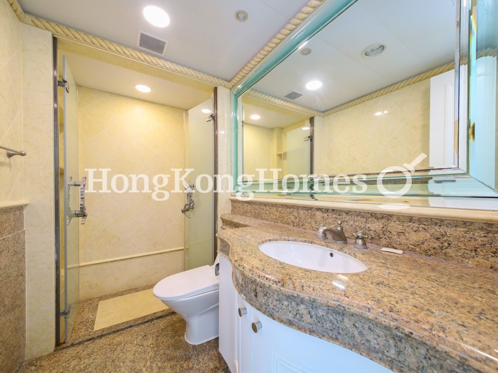 Guest Bathroom — The Leighton Hill - Block 02, Happy Valley