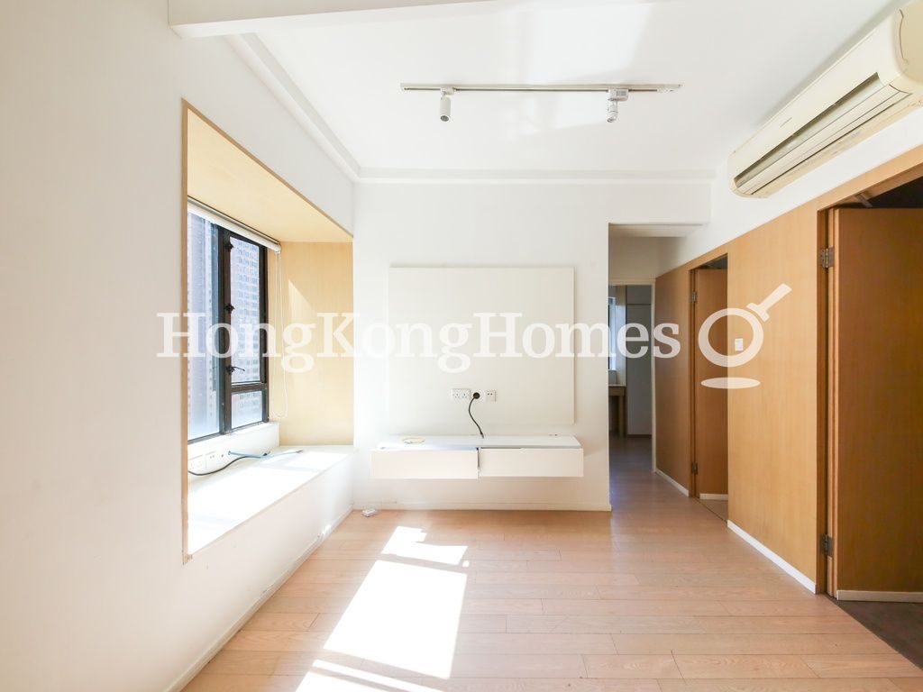 Living and Dining Room — Ying Piu Mansion, Mid-levels West