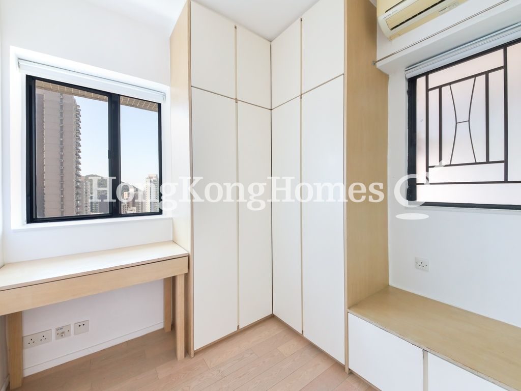 Master Bedroom — Ying Piu Mansion, Mid-levels West