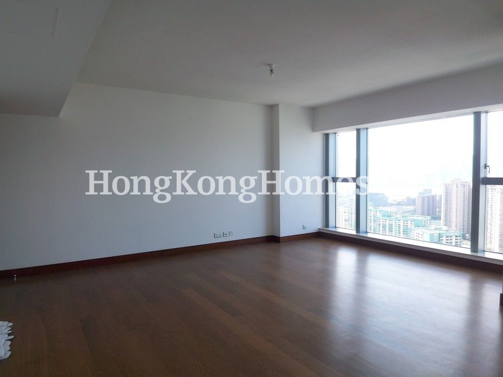 Living Room — 15 Homantin Hill, Ho Man Tin / Waterloo Road