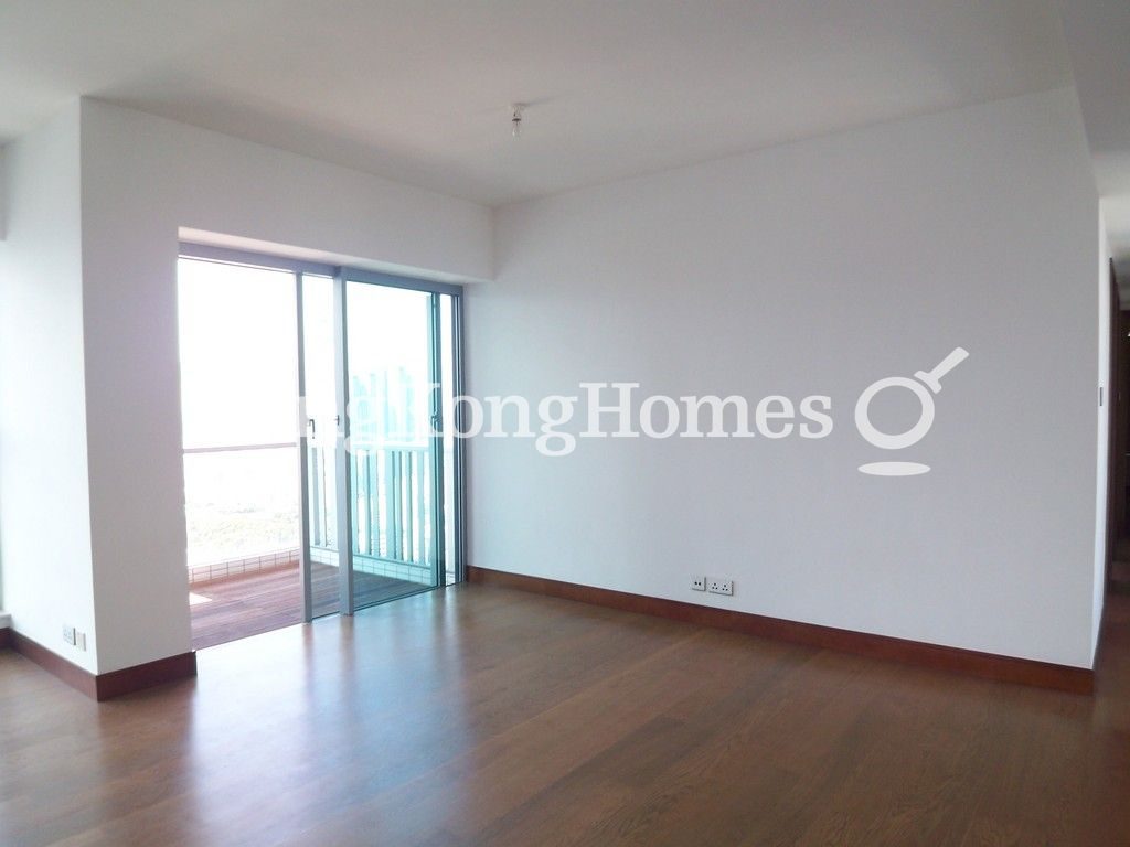 Dining Room — 15 Homantin Hill, Ho Man Tin / Waterloo Road