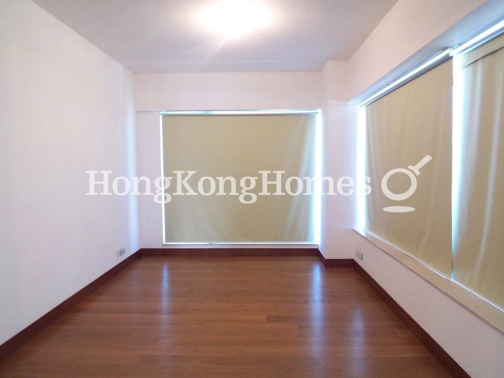Master Bedroom — 15 Homantin Hill, Ho Man Tin / Waterloo Road