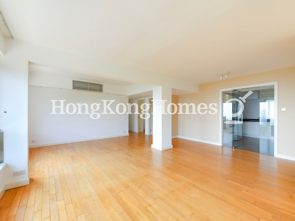 Living and Dining Room — Barker Villa, The Peak