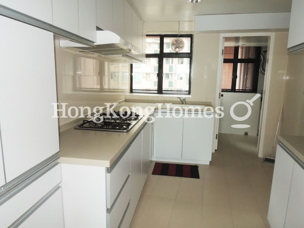 Kitchen — Dynasty Court - Block 05, Mid-levels Central