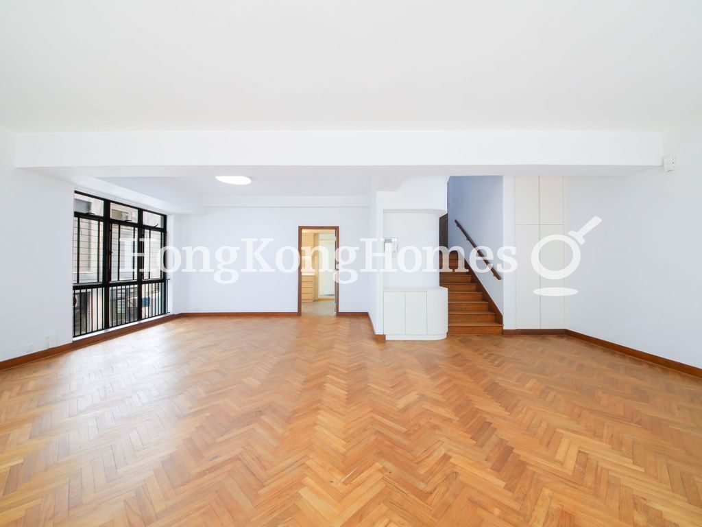 Living and Dining Room — Pine Grove - Block 05, Pokfulam