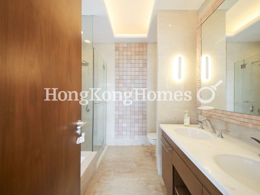 Master Bathroom — The Giverny, Sai Kung
