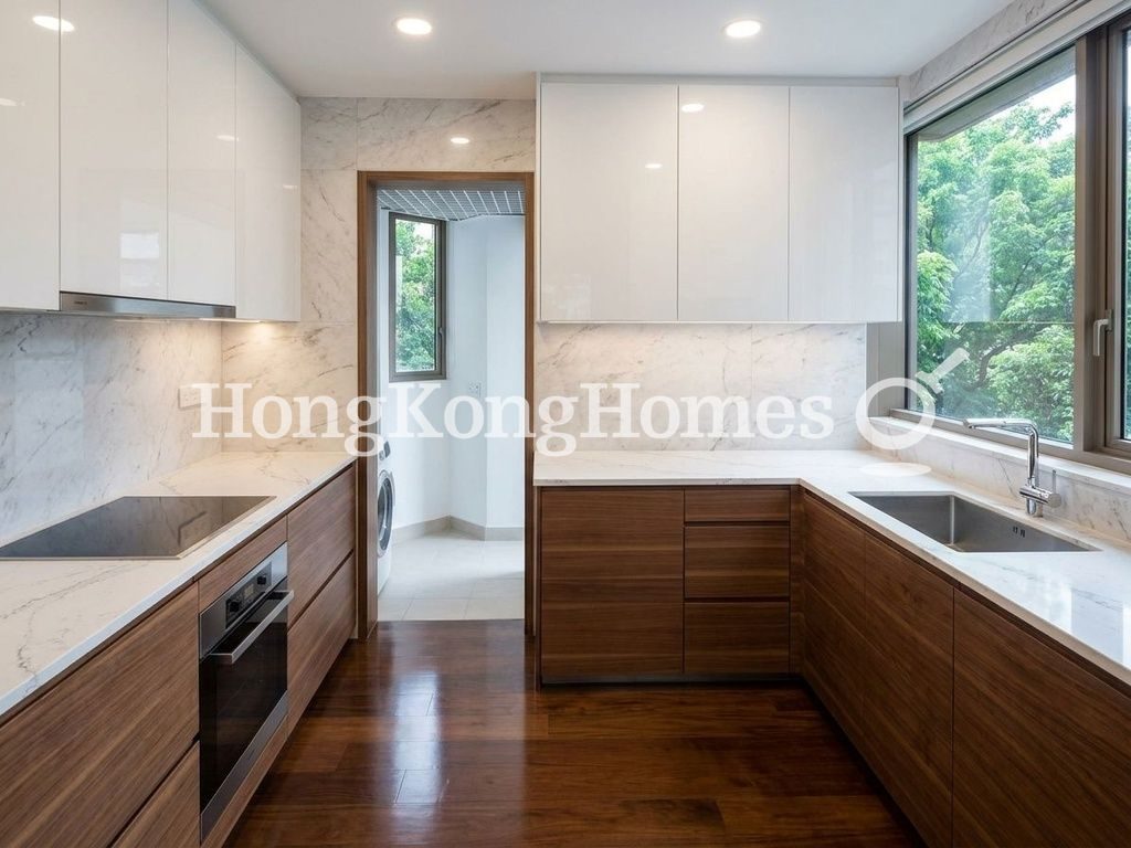 Kitchen — The Signature, Jardine's Lookout