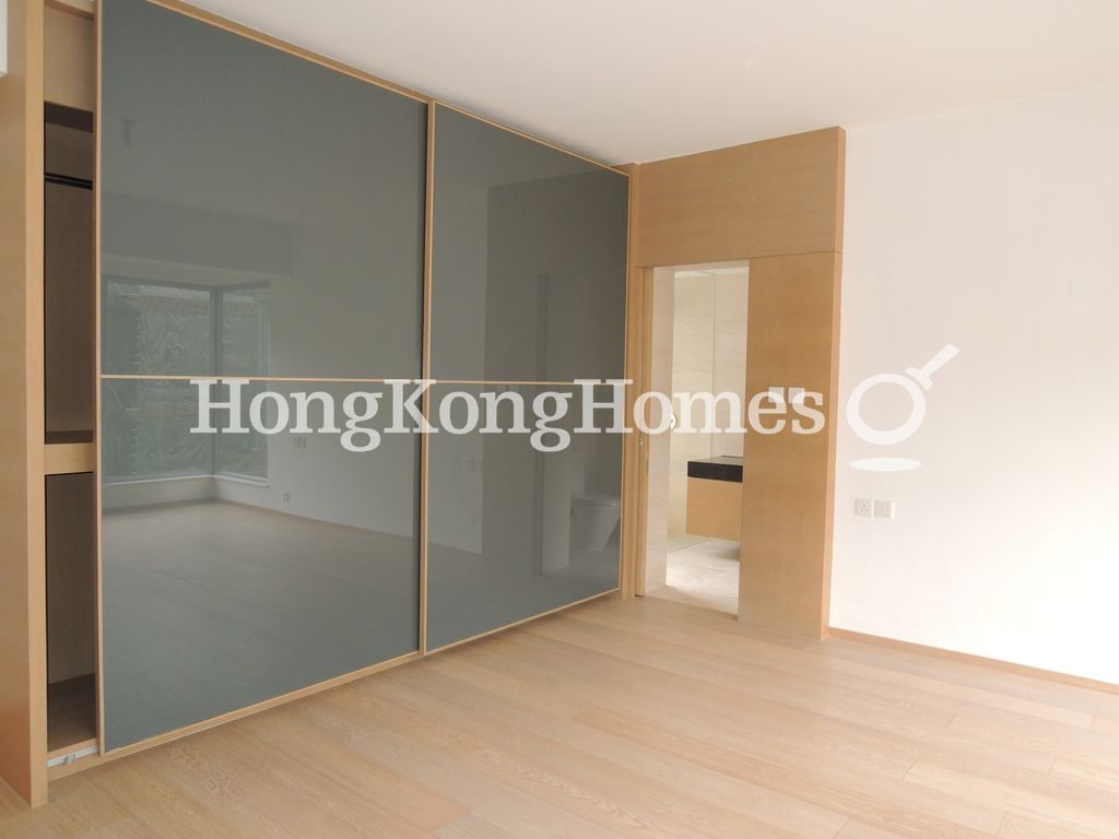 Built-in Wardrobe in Master Bedroom — The Carmina - Block A-B, Deep Water Bay