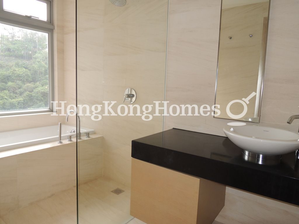 Master Bathroom — The Carmina - Block A-B, Deep Water Bay
