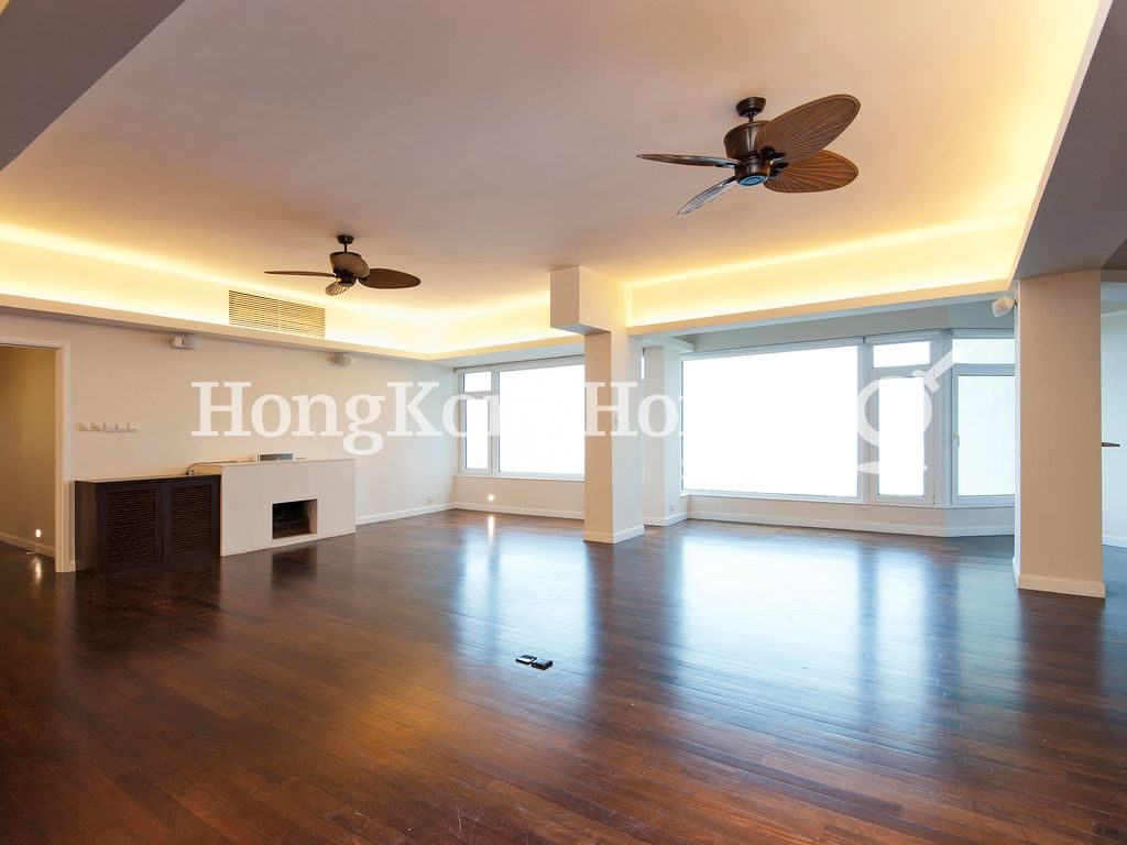 Living and Dining Room — Eredine, The Peak