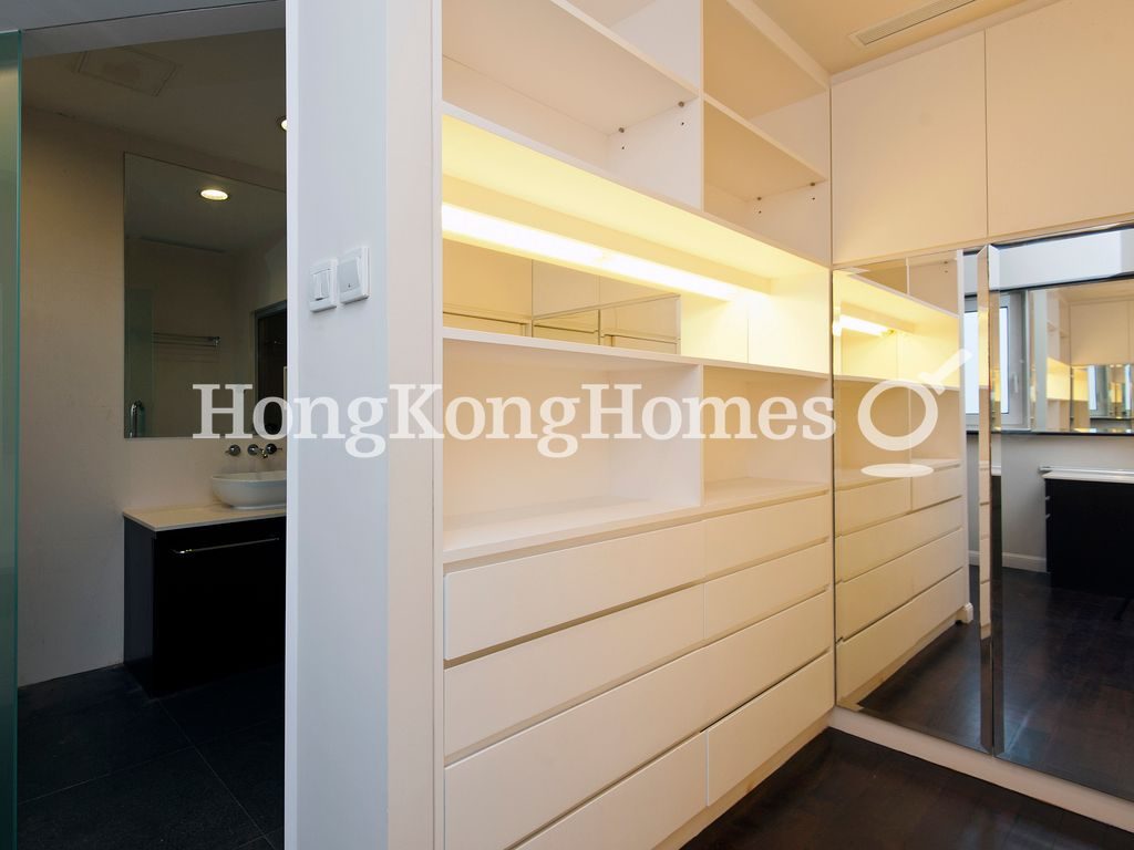 Walk-in Closet in Master Bedroom — Eredine, The Peak