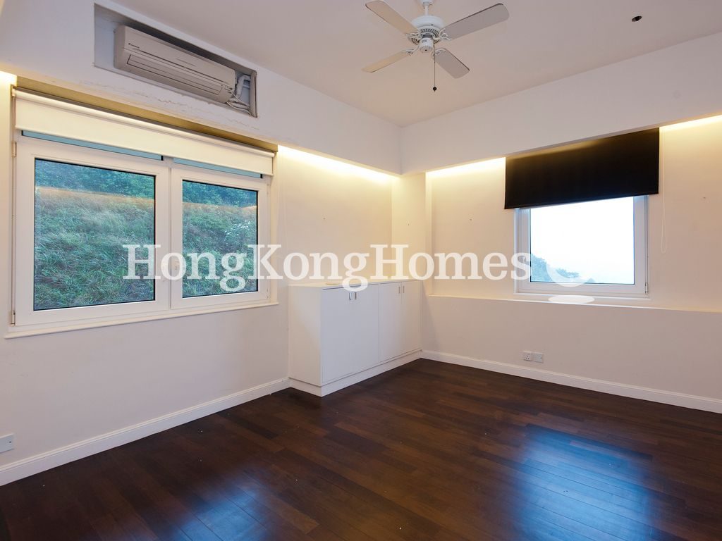 Third Bedroom — Eredine, The Peak