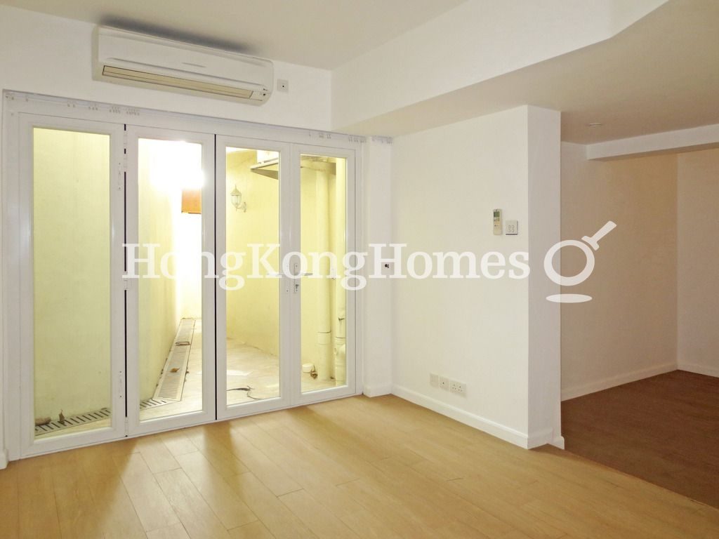 Second Ensuite Bedroom — South Bay Road, 16-18, Repulse Bay