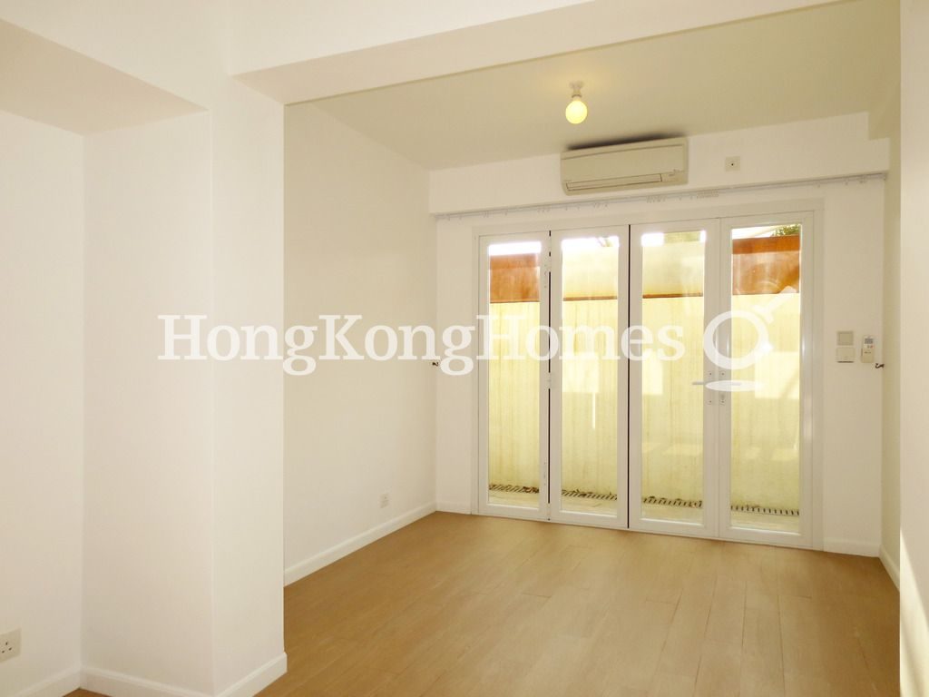 Third Bedroom — South Bay Road, 16-18, Repulse Bay