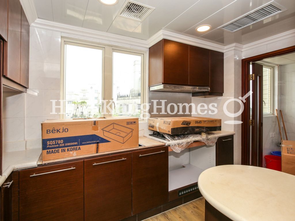 Kitchen — The Mount Austin - Block 05, The Peak