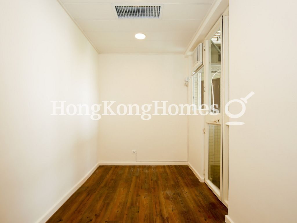 Fourth Bedroom — The Mount Austin - Block 05, The Peak