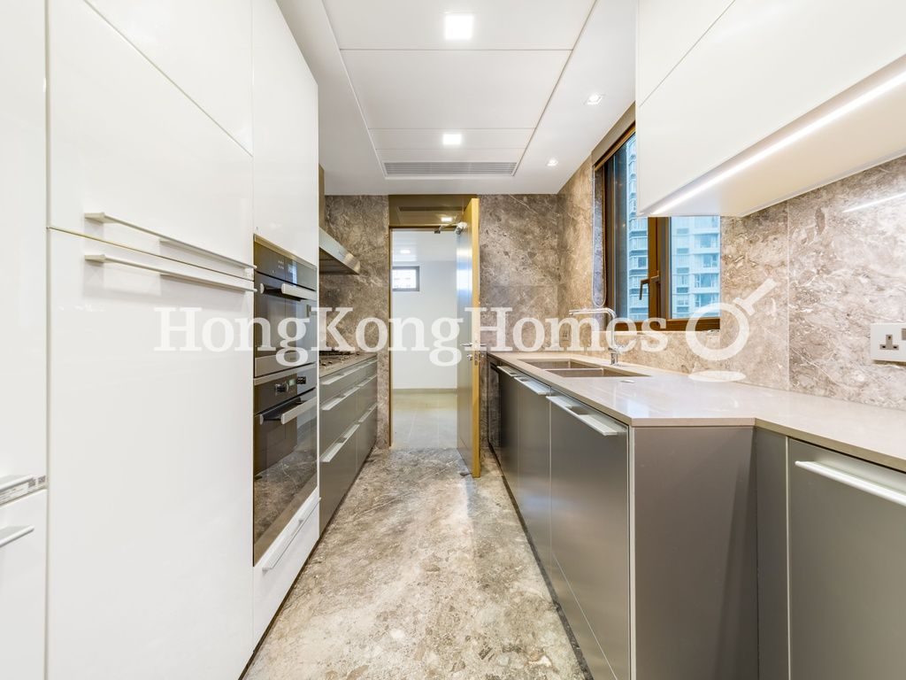 Kitchen — Victoria Harbour - Ph 1B - Tower 3, North Point