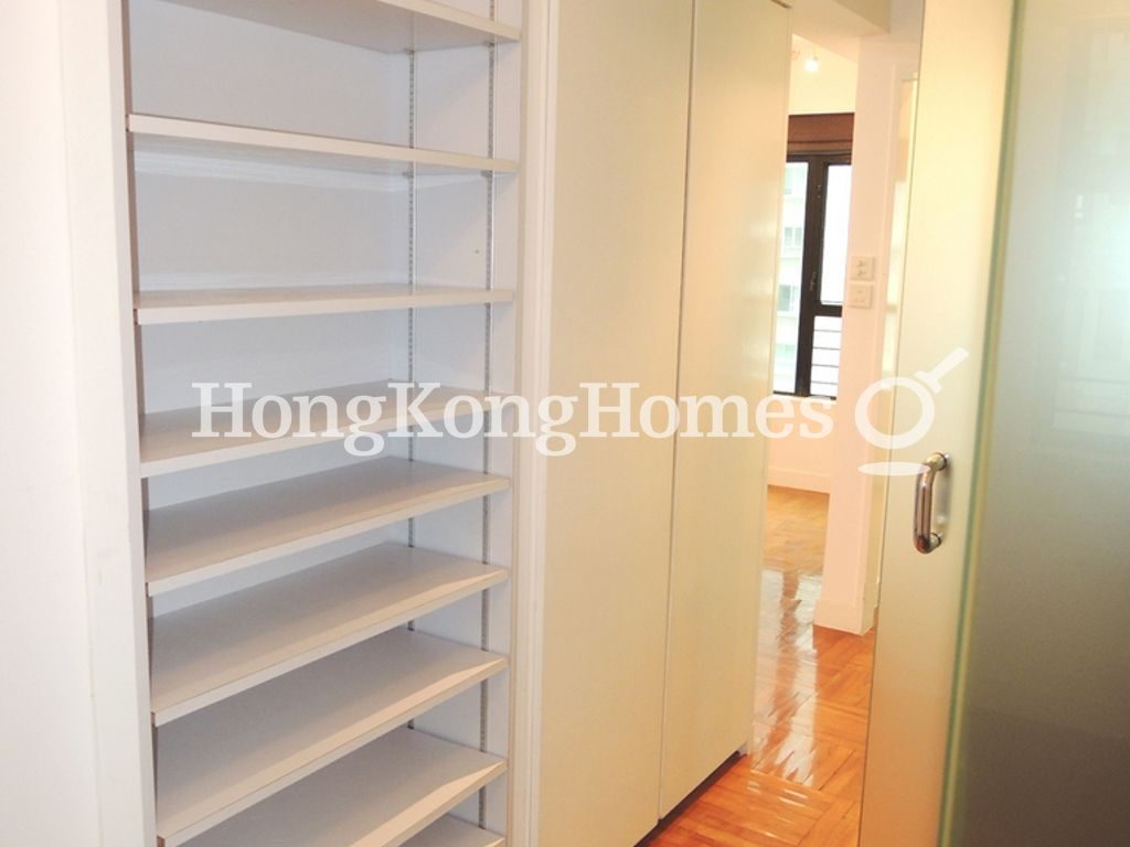 Built-in Wardrobe in Second Bedroom — Cimbria Court, Mid-levels West
