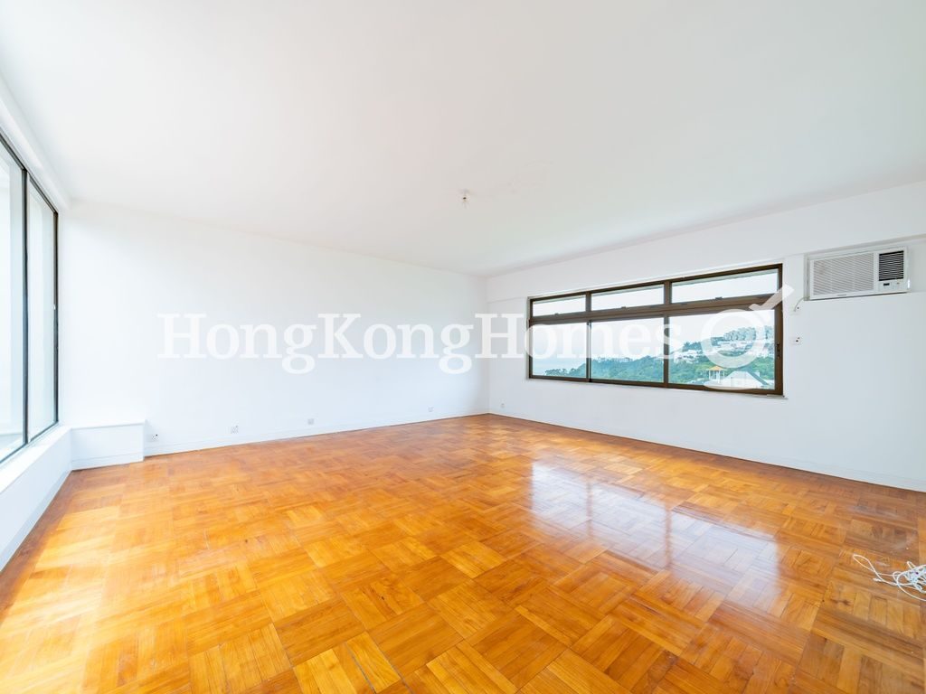 Living Room — Stanley Knoll, Stanley