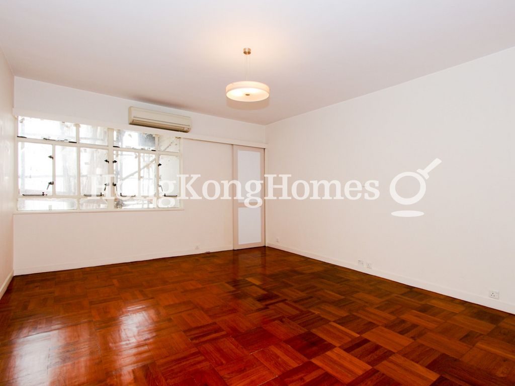 Master Bedroom — Borrett Mansions, Mid-levels Central