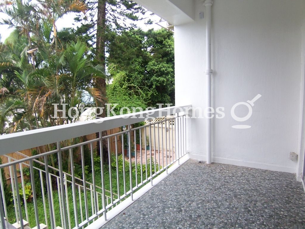 Balcony — Cape Road, 12, Chung Hom Kok